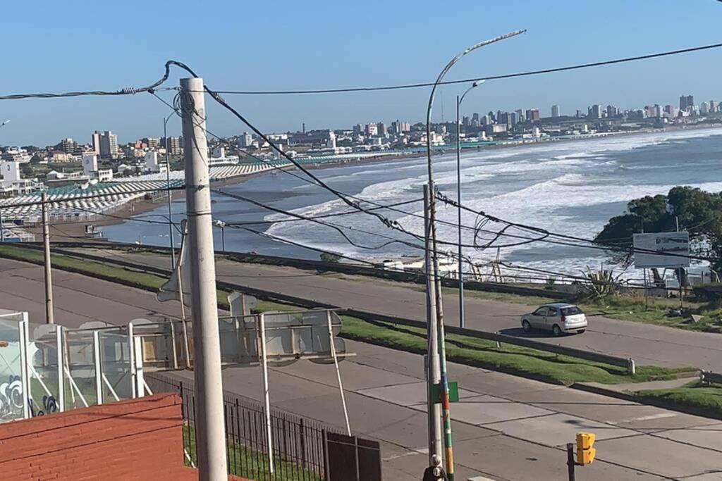 Apartamento Mar del Plata frente al mar Biblioteca Exterior foto