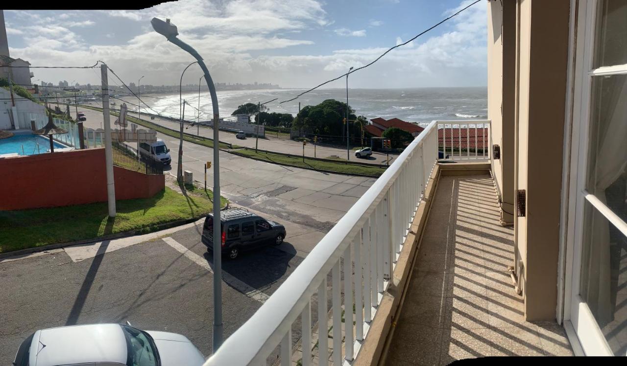 Apartamento Mar del Plata frente al mar Biblioteca Exterior foto